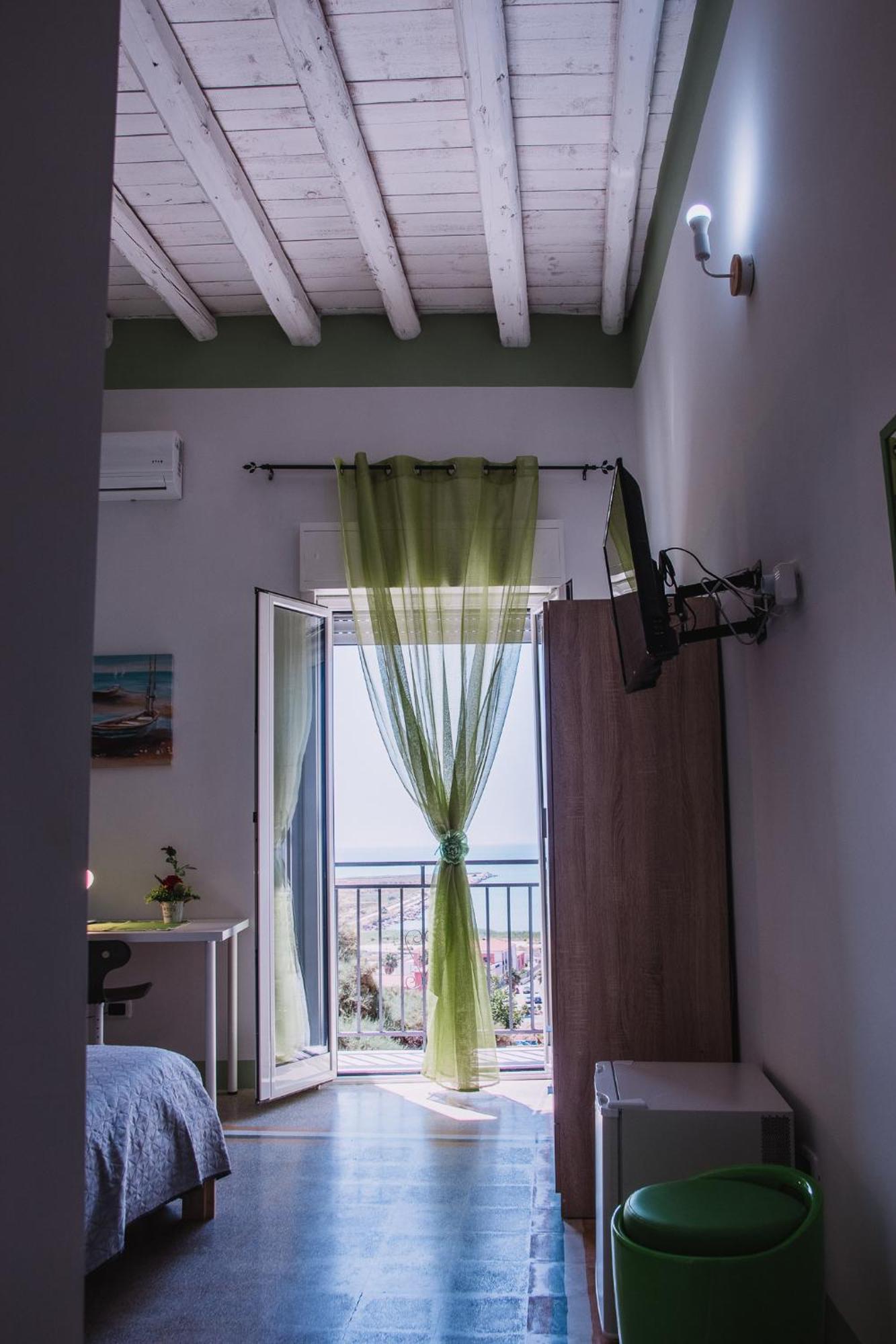 Bed and Breakfast Magico Sole Porto Empedocle Exterior foto